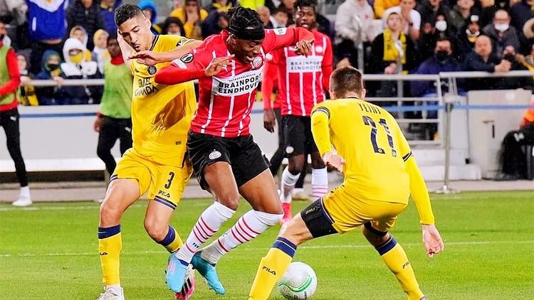 队在比赛中 队在比赛中