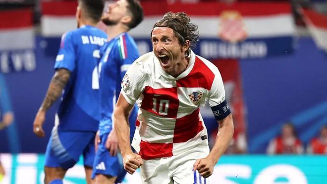 教练团队也 教练团队也